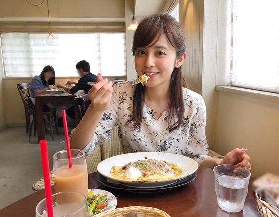 久慈暁子アナのかわいい画像 インスタ 私服 衣装 髪型 メイク まとめ 画像50枚