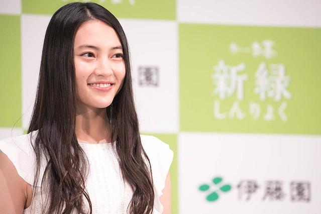 Cm おーいお茶 イベントより 清純な雰囲気がかわいい久保田紗友 あげてけ